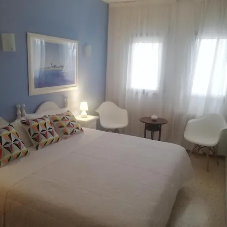 Pensjonat Pinares Lloret de Mar