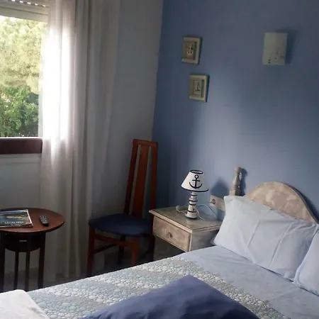 Casa de hóspedes Pinares 2*